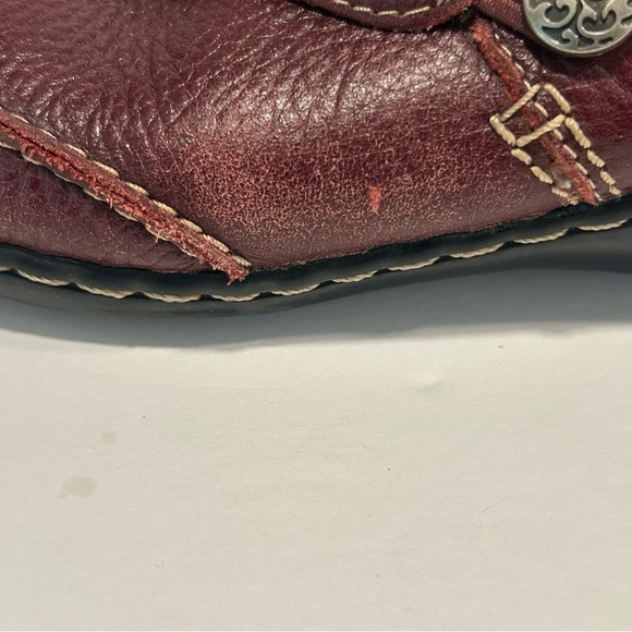 Clarks Ashland Loop Womens Size 7.5M Burgundy Textured Leather Loafers - Picture 10 of 12
